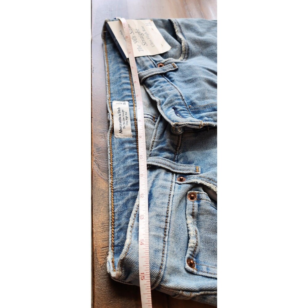 Abercrombie & F NWT The 90s Straight Ultra High Rise Jeans Sz 31/12R MSRP $100 - Picture 12 of 12